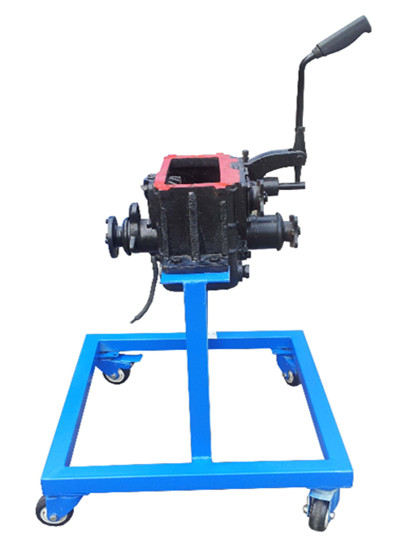 KH-CJ35分動(dòng)器拆裝實(shí)訓(xùn)臺(tái) KH-CJ35分動(dòng)器拆裝實(shí)訓(xùn)臺(tái)